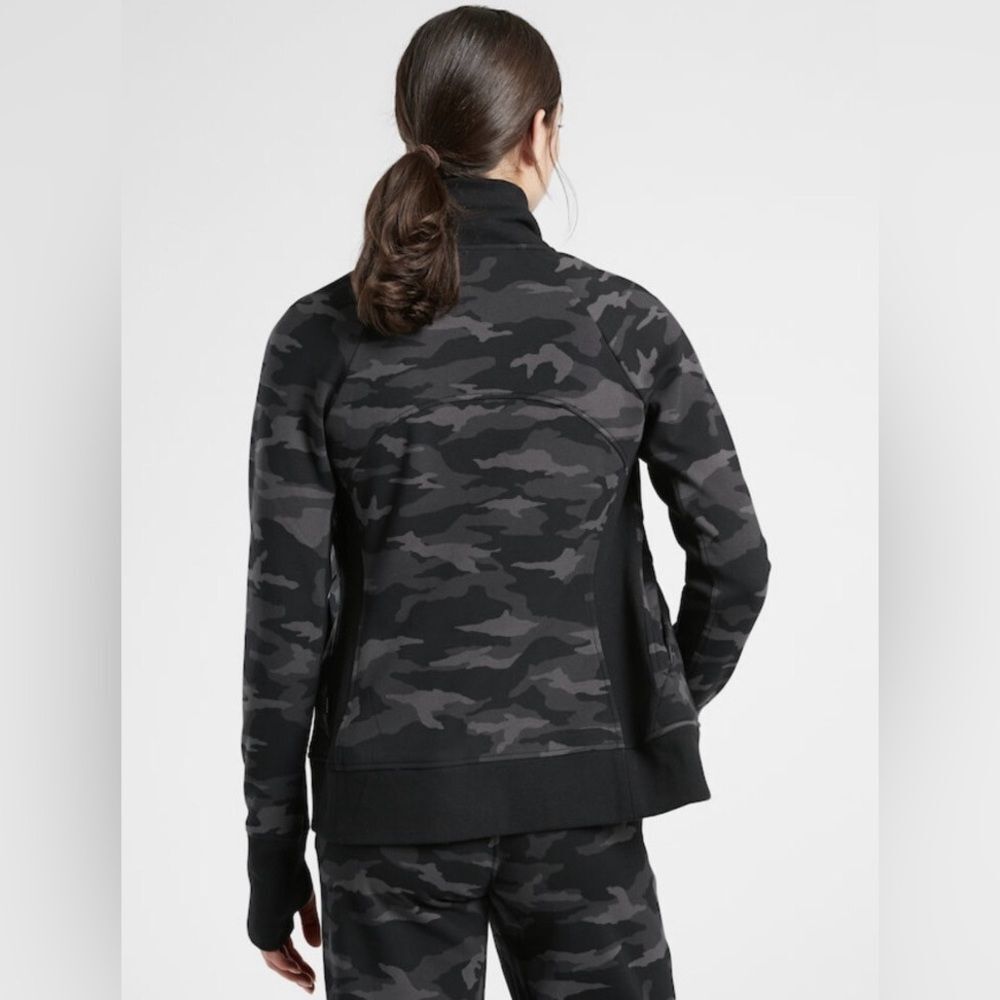 Athleta Triumph Full Zip Jacket Black Gray Camo Size M Gym Sport Sweatshirt - Picture 3 of 12